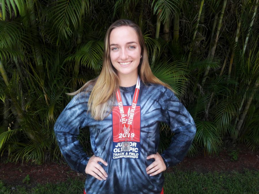 Cara Salsberry Takes Second in Discus at USATF Junior Olympic Regional Track and Field Championships